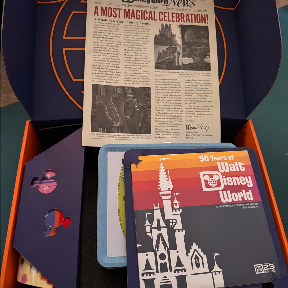 Disney 50 Years of Walt Disney World exclusive Commemorative Set